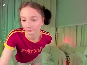 milliminimouse — GOAL: clit play in cum panties [1111 tokens remaining]  uwu me?  *  *`   #18 #teen #petite #smalltits #daddy