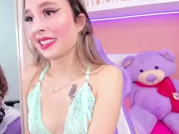 Try our girls live displays and explore the company of endless strippers, with beautiful physiques, vibrating toys and more.
