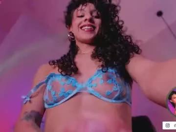 Try our girls live displays and explore the company of endless strippers, with beautiful physiques, vibrating toys and more.
