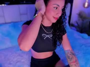 Try our girls live displays and explore the company of endless strippers, with beautiful physiques, vibrating toys and more.