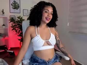 Try our girls live displays and explore the company of endless strippers, with beautiful physiques, vibrating toys and more.
