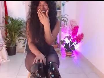 Try our girls live displays and explore the company of endless strippers, with beautiful physiques, vibrating toys and more.