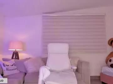 Try our girls live displays and explore the company of endless strippers, with beautiful physiques, vibrating toys and more.