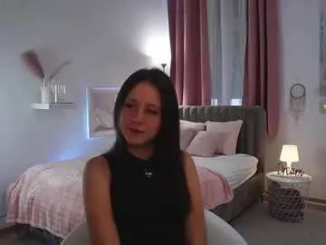 mistresss_sindy — Sexy dance and a big smile #findom #femdom #daddy #mistress #goddess [430 tokens remaining]