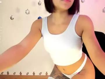 Try our girls live displays and explore the company of endless strippers, with beautiful physiques, vibrating toys and more.