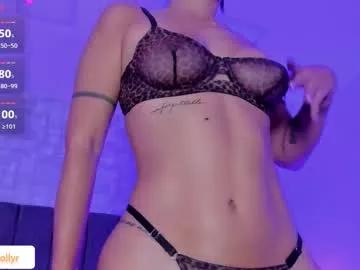 Try our girls live displays and explore the company of endless strippers, with beautiful physiques, vibrating toys and more.