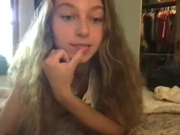 mommamia12 from Chaturbate