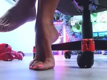 Try our girls live displays and explore the company of endless strippers, with beautiful physiques, vibrating toys and more.