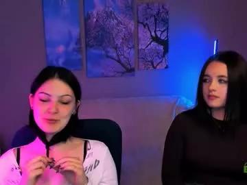 Try our girls live displays and explore the company of endless strippers, with beautiful physiques, vibrating toys and more.