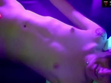 Try our girls live displays and explore the company of endless strippers, with beautiful physiques, vibrating toys and more.