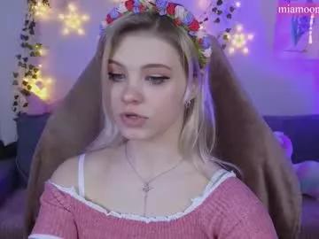 moonlight_mia from Chaturbate is Freechat