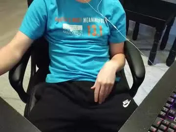 moonlighter7 — Pants Off [190 tokens remaining]