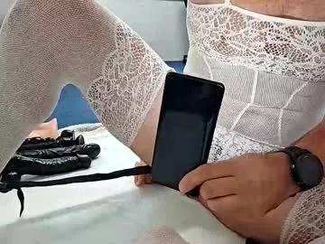 Try our girls live displays and explore the company of endless strippers, with beautiful physiques, vibrating toys and more.