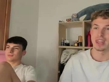 mystic_evan — CUM SHOW Hey, im Evan,your boy nextdoor, will come to me? #young #cute #twink #lovense #cum [1444 tokens remaining]