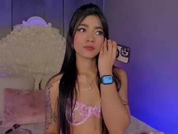 Try our girls live displays and explore the company of endless strippers, with beautiful physiques, vibrating toys and more.
