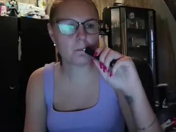 natalime — Hello everyone ) #new #NoNude #mature #natural #lady [0 tokens remaining]