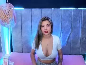 Try our girls live displays and explore the company of endless strippers, with beautiful physiques, vibrating toys and more.