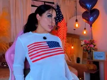 Try our girls live displays and explore the company of endless strippers, with beautiful physiques, vibrating toys and more.