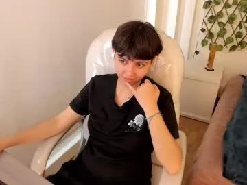 nathalyy_ds — Let the desire begin to know my body, explore and know the pleasures to get wet!   #nonude #skinny #18 #saliva #oil [220 tokens remaining]