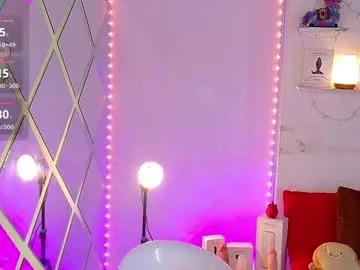 Try our girls live displays and explore the company of endless strippers, with beautiful physiques, vibrating toys and more.