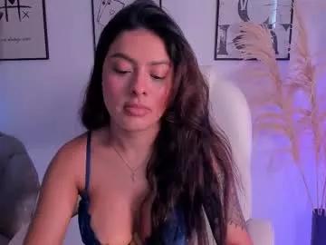 Try our girls live displays and explore the company of endless strippers, with beautiful physiques, vibrating toys and more.