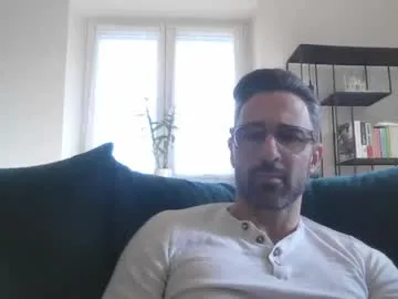 nicefrenchguy79 — Freechat on Chaturbate