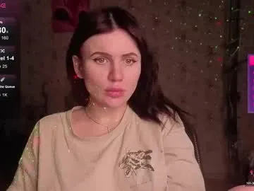 nicky_weekends — GOAL: show tits [90 tokens remaining] Welcome to my room! #pregnant #anal #cuckold #glasses #natural