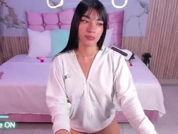 Try our girls live displays and explore the company of endless strippers, with beautiful physiques, vibrating toys and more.