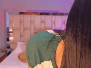 Try our girls live displays and explore the company of endless strippers, with beautiful physiques, vibrating toys and more.