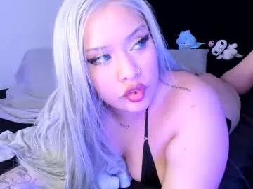 Try our girls live displays and explore the company of endless strippers, with beautiful physiques, vibrating toys and more.