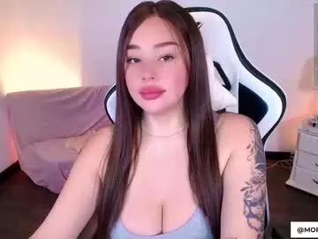 Try our girls live displays and explore the company of endless strippers, with beautiful physiques, vibrating toys and more.