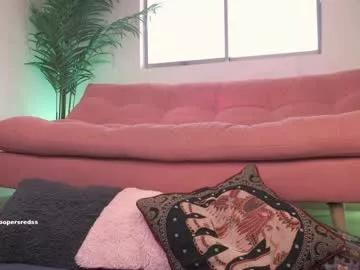 Try our girls live displays and explore the company of endless strippers, with beautiful physiques, vibrating toys and more.