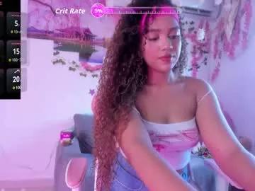 Try our girls live displays and explore the company of endless strippers, with beautiful physiques, vibrating toys and more.