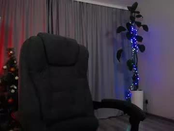 oelan_lory model from Chaturbate