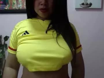 Try our girls live displays and explore the company of endless strippers, with beautiful physiques, vibrating toys and more.