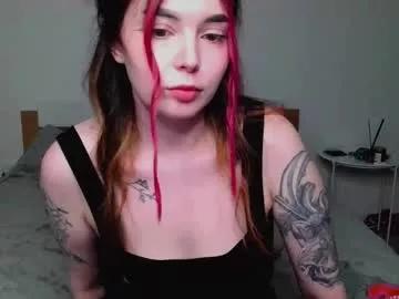 Try our girls live displays and explore the company of endless strippers, with beautiful physiques, vibrating toys and more.