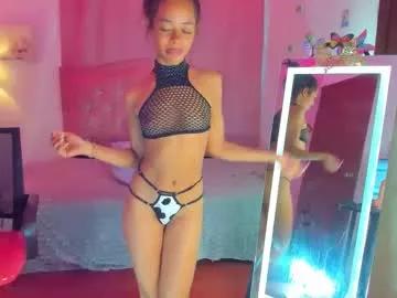 Try our girls live displays and explore the company of endless strippers, with beautiful physiques, vibrating toys and more.