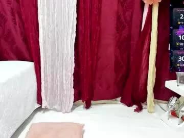 Try our girls live displays and explore the company of endless strippers, with beautiful physiques, vibrating toys and more.