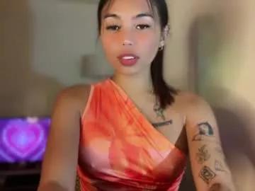 Try our girls live displays and explore the company of endless strippers, with beautiful physiques, vibrating toys and more.