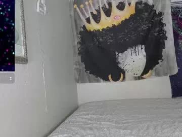 Phatjuicypeach webcams show profile image 