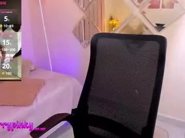 Try our girls live displays and explore the company of endless strippers, with beautiful physiques, vibrating toys and more.
