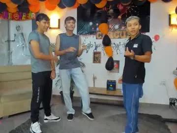 Try our girls live displays and explore the company of endless strippers, with beautiful physiques, vibrating toys and more.