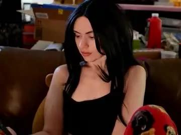 Try our girls live displays and explore the company of endless strippers, with beautiful physiques, vibrating toys and more.