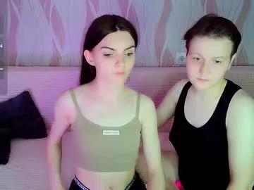 Try our girls live displays and explore the company of endless strippers, with beautiful physiques, vibrating toys and more.