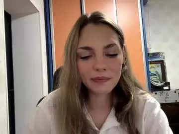 pricillahoinacki — Goal:Blow kisses to everyone. name is Amelia  #new , new experience to me, hope it turns out well :3  #skinny #blonde #18 #shy [11 tokens remaining]