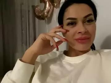 Try our girls live displays and explore the company of endless strippers, with beautiful physiques, vibrating toys and more.