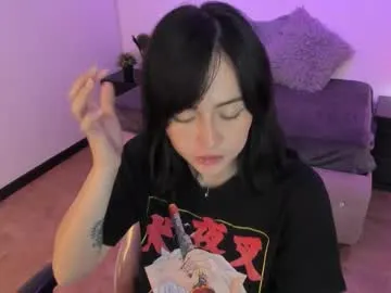 Avatar of purple_slut_