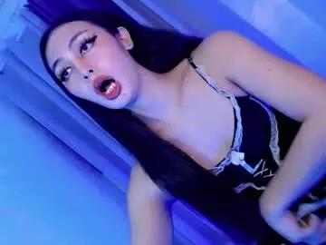 Try our girls live displays and explore the company of endless strippers, with beautiful physiques, vibrating toys and more.
