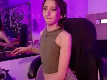 Try our girls live displays and explore the company of endless strippers, with beautiful physiques, vibrating toys and more.