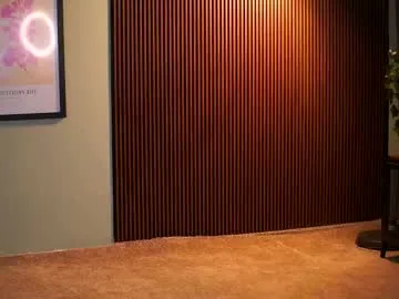 ravennadarcy — I'm new, a little curious, and maybe just the right amount of trouble. - Multi Goal: pleasure for the kitty [296 tokens left] #new #latina #bigass #blowjob #anal